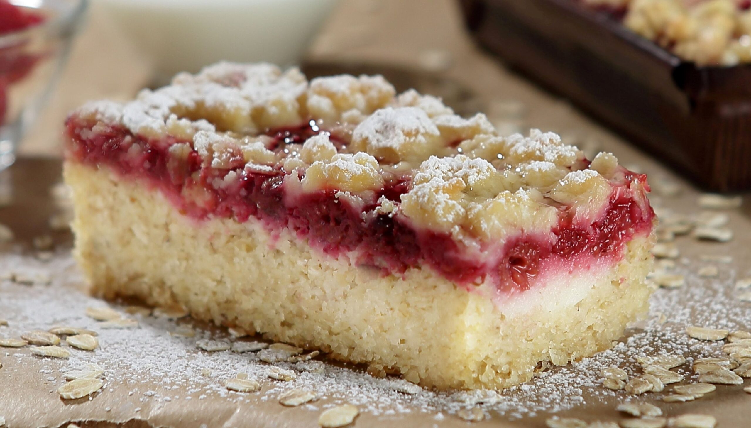 Image for Himbeer-Hafer-Schnitte, 60x20 cm mit HAFER RÜHR