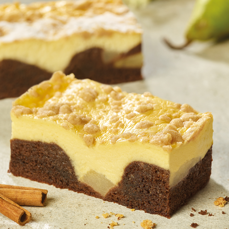 Schnitte mit Birnen und Schokoladenboden