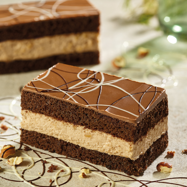 Schokokuchen KOMPLEt Black Soft mit Haselnuss Creme